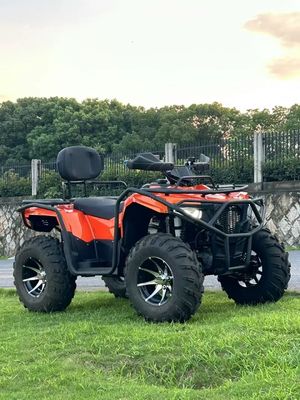 Vehículo todo terreno 4x4 de 350cc con sistema de transmisión de potencia y neumáticos de 25x8-12/25x10-12