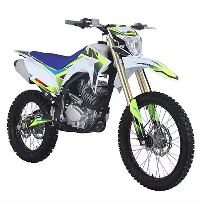 Colores personalizados Aotong 250CC Bicicleta de suciedad de tamaño completo para carreras desplazamiento 200-400CC